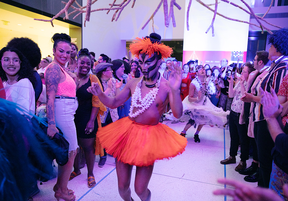 Performer and guests dancing at legendary children event at the Seattle Art Museum in 2019